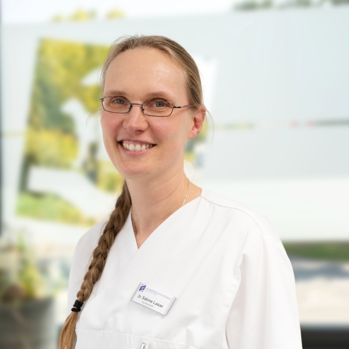 Dr. Sabine Lasar